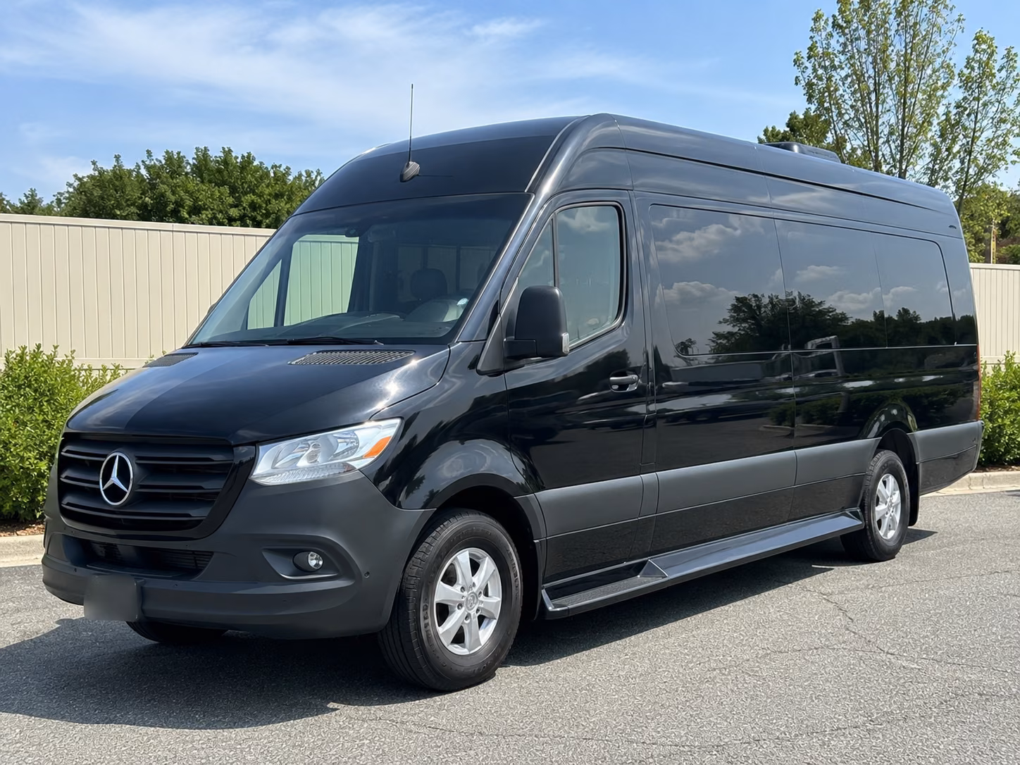 find the perfect transportation for your next airport transfer 2